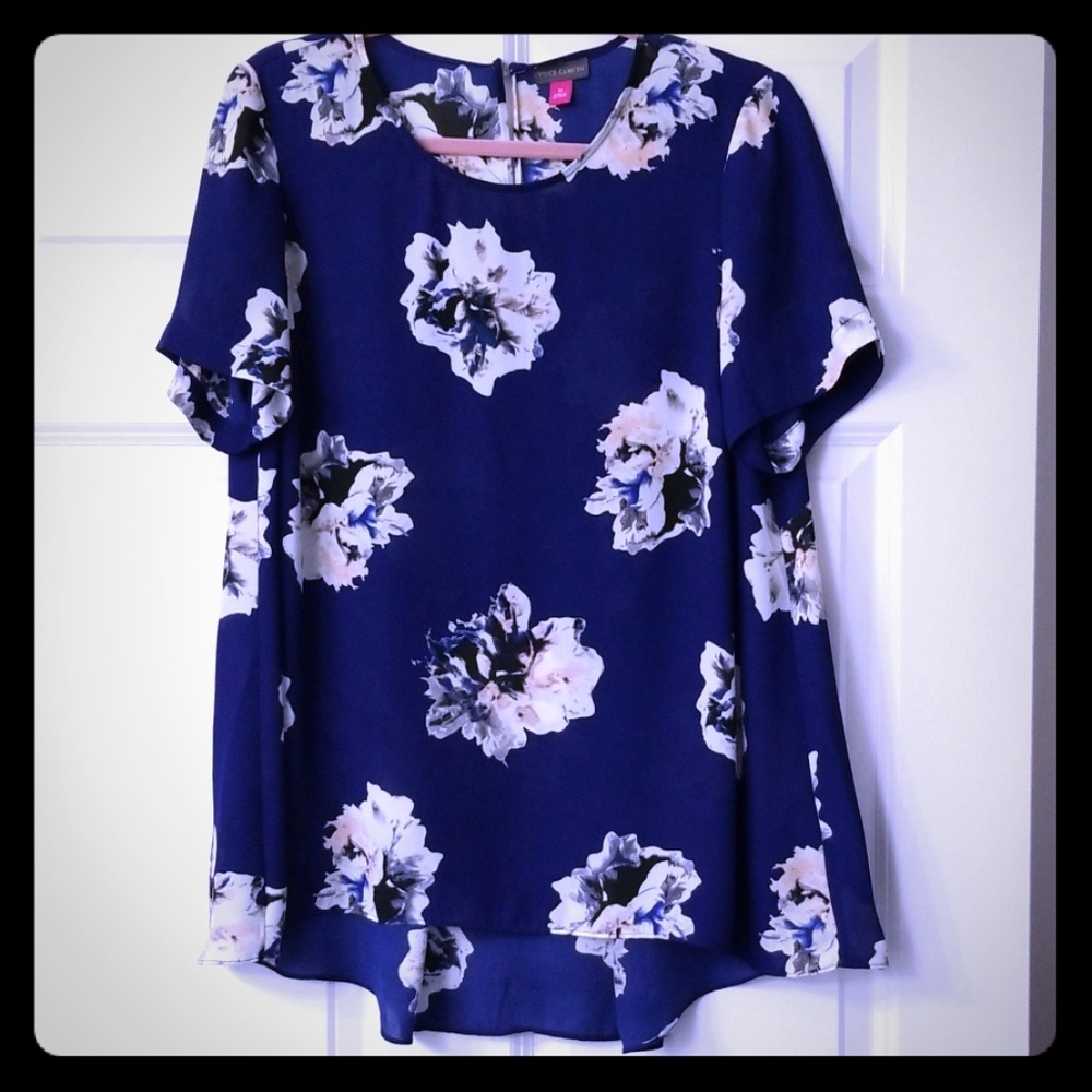 Vince Camuto blouse